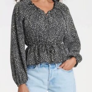 Universal Threads Black Patterned Top Cinch Waist Long Sleeve V- Neck Size L NEW